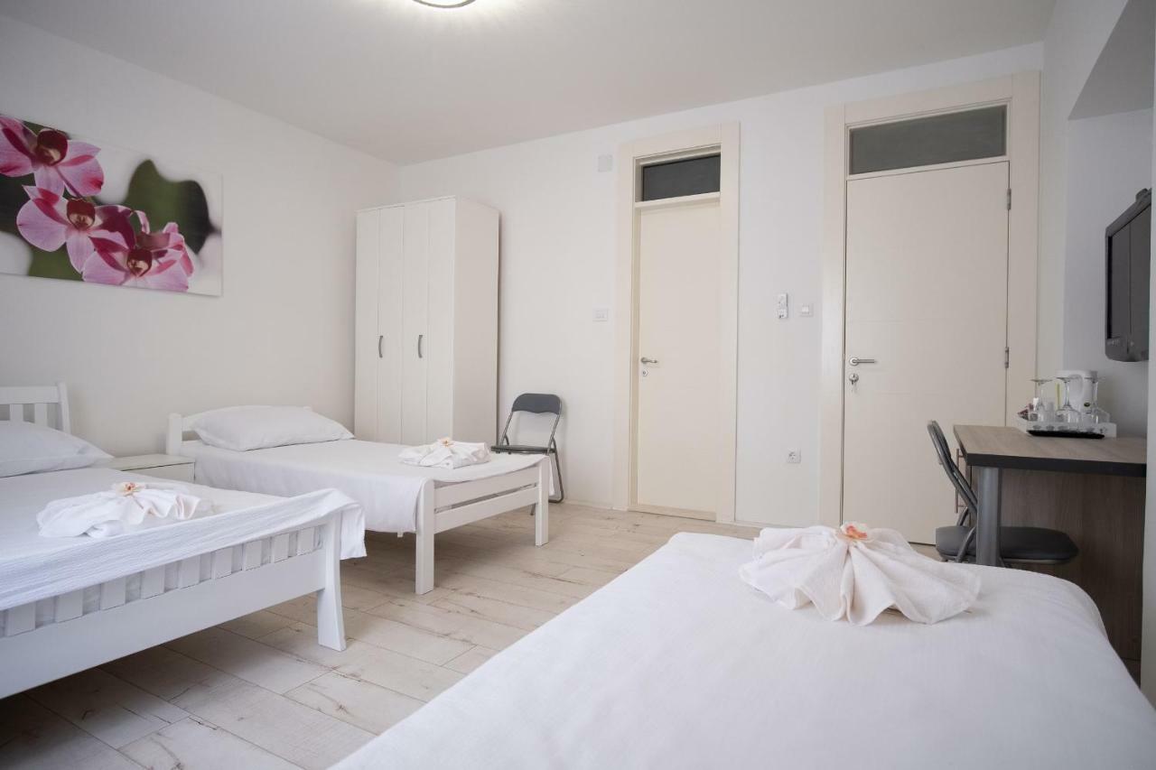Apartmani Vila Kosa Требине Екстериор снимка