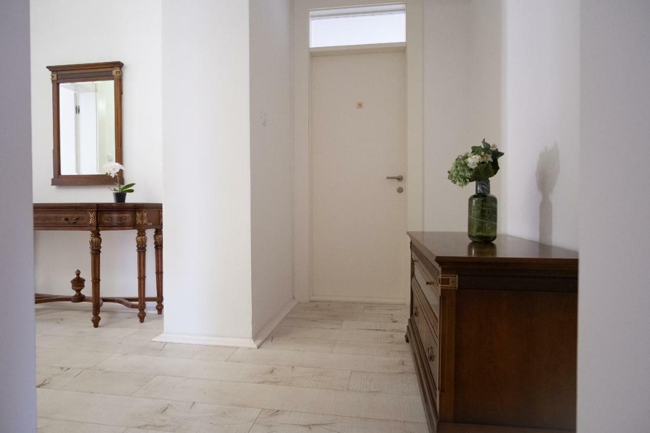 Apartmani Vila Kosa Требине Екстериор снимка